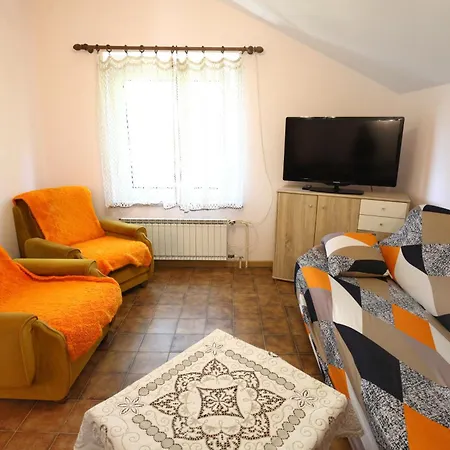 Lush Garden Hideaway Fama Near Portoroz