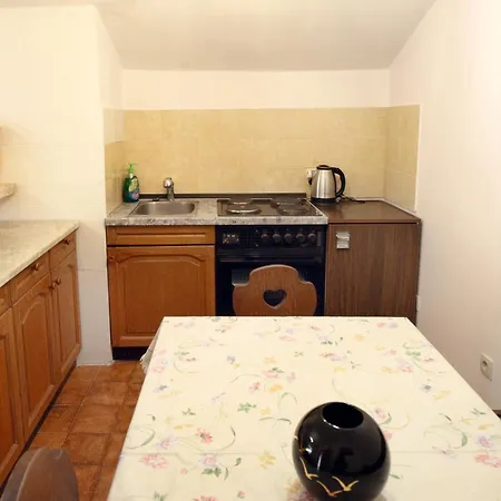 Apartamento Lush Garden Hideaway Fama Near Portoroz