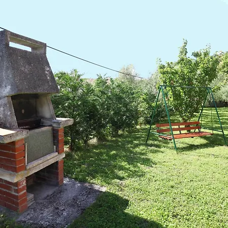 Lush Garden Hideaway Fama Near Portoroz Сечовле